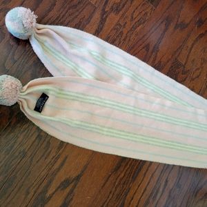 Burberry 100% wool scarf